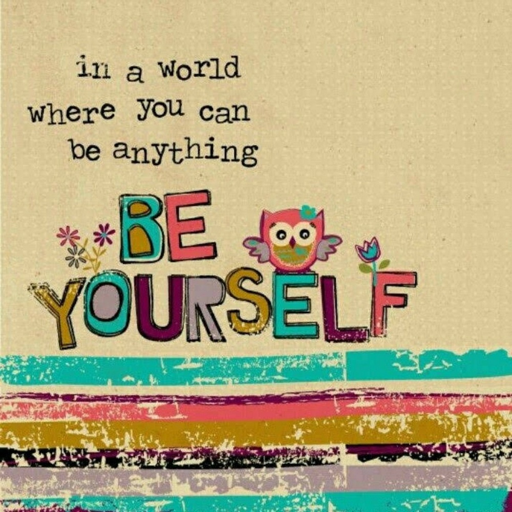 Meet your Posher, Audrey ♡ - Picture 2 of 7